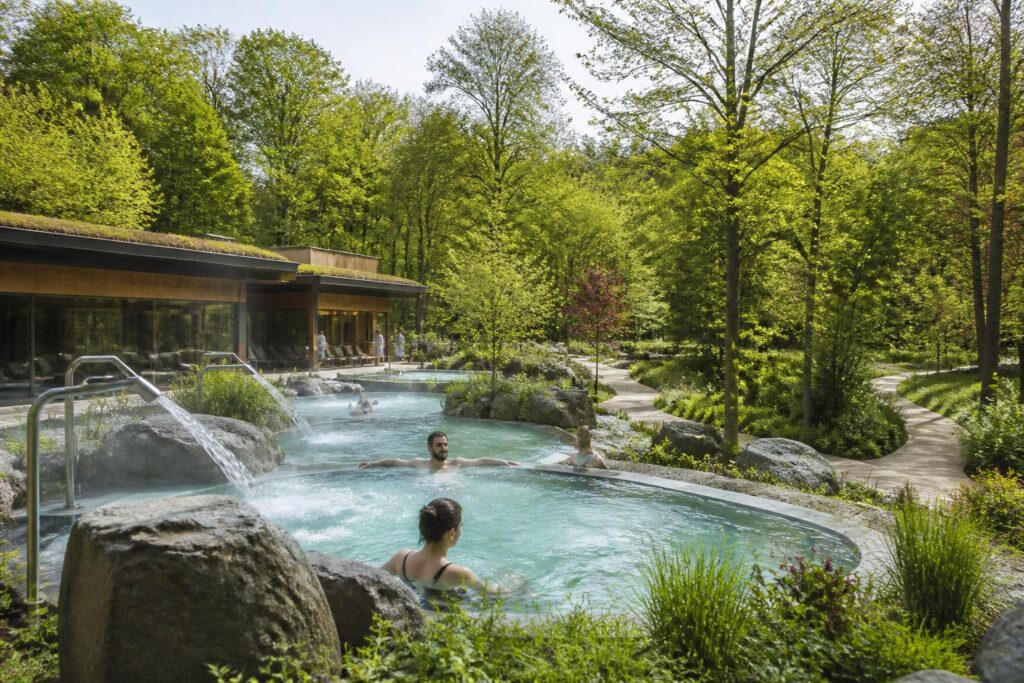 découvrez la balnéo à bagnoles de l’orne, une escapade bien-être unique au cœur de la nature normande pour se détendre et revitaliser corps et esprit.